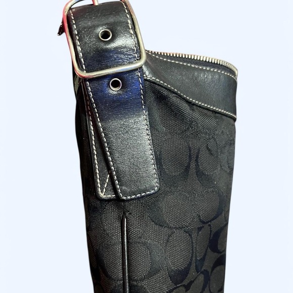 Coach - Picture 3 of 8